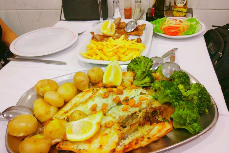 2歲男孩，食管出現(xiàn)漏洞，兩次大手術(shù)保命，都怪老人太無知了