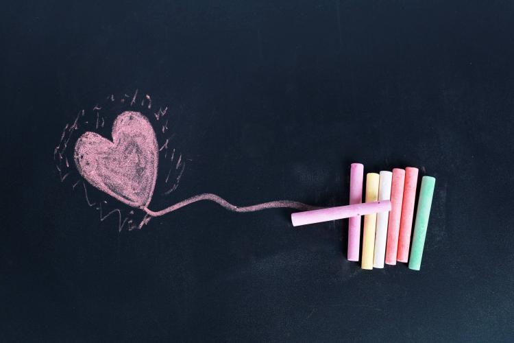 粉筆“押寶”線下班，能否延續(xù)線上的高增長？