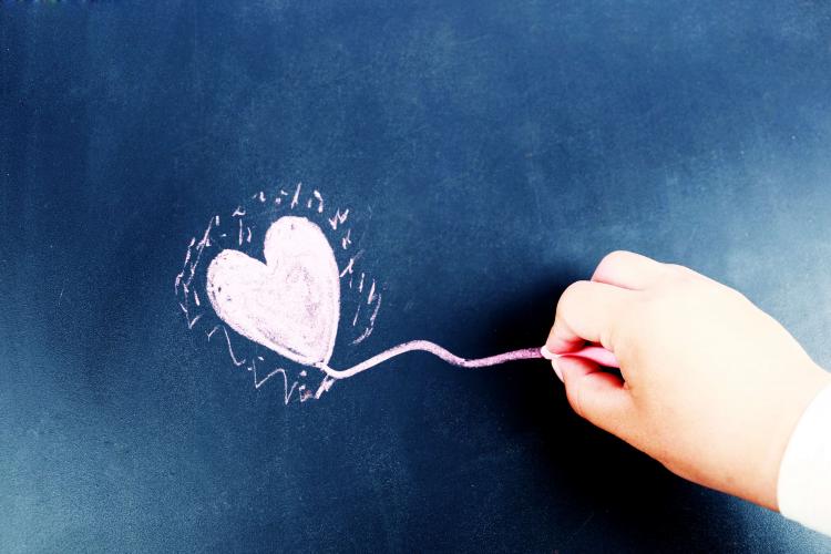 孩子涂鴉 家長(zhǎng)們應(yīng)該正確的引導(dǎo)