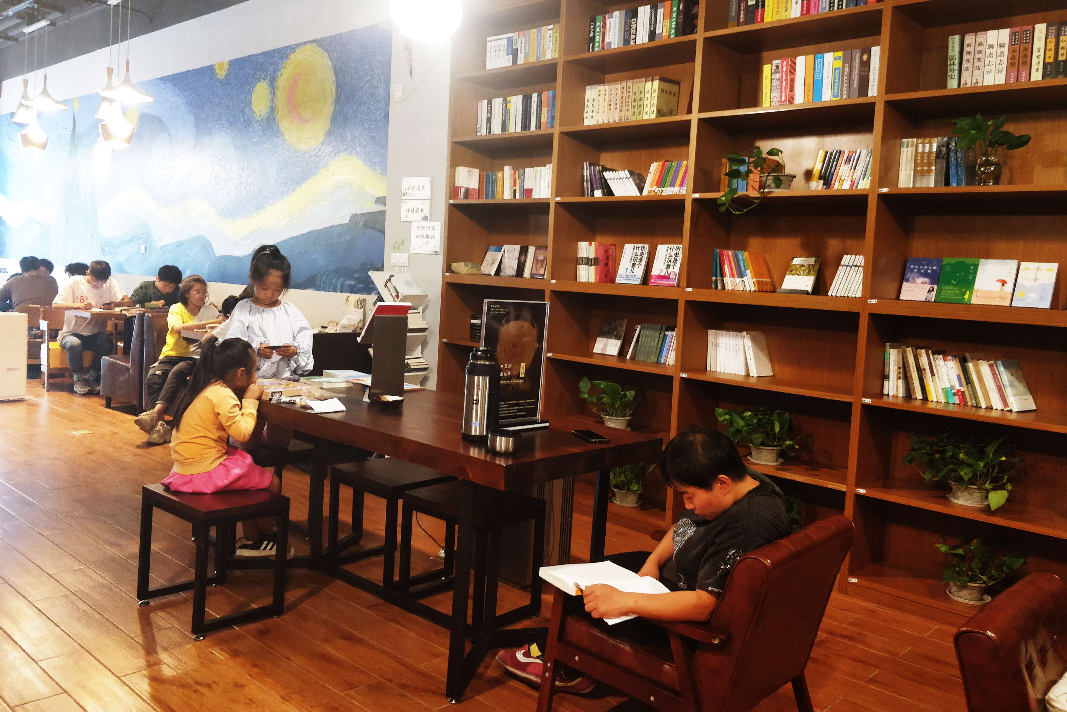 “醫(yī)、養(yǎng)、教”托育模式能解放中國父母嗎？