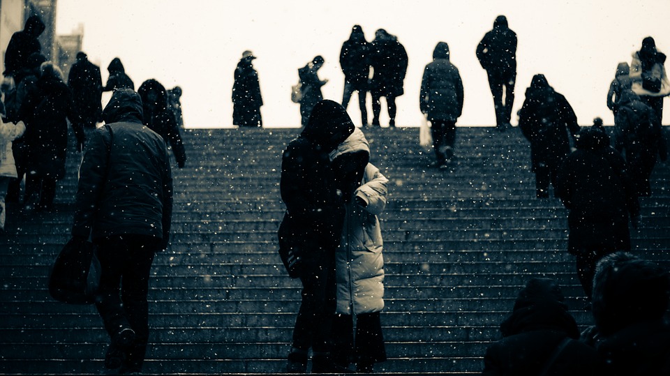 離家千里，他們在默不作聲的愛你