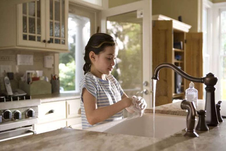 寶寶洗手講究竟然這么多 寶媽切莫忽視這些細(xì)節(jié)