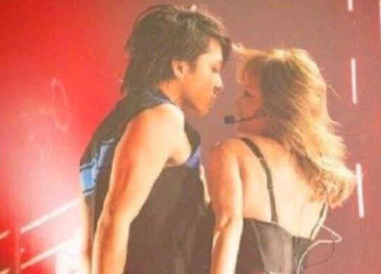 濱崎步兒子生父曝光他長這樣 是21歲專屬伴舞小哥哥