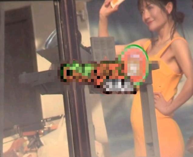 發(fā)福or懷孕？38歲謝娜拍廣告時小腹隆起 疑懷二胎