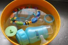 疫情下的有娃家庭怎么給玩具消毒 不同材質(zhì)不同講究