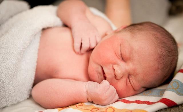 新生兒的天生能力，新手父母需要了解