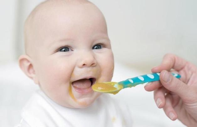 輔食米粉要給孩子吃多久？