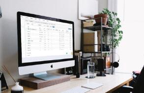 親貝觀察丨疫情里的線上課堂 家長(zhǎng)的陪伴就是陪學(xué)