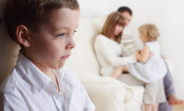 孩子不合群怎么辦？這樣玩游戲?qū)＃⒅危⒑⒆硬缓先?/>
      <div   id=