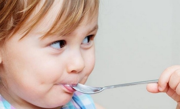 可以用肉湯喂寶寶嗎？寶寶吃什么輔食好？