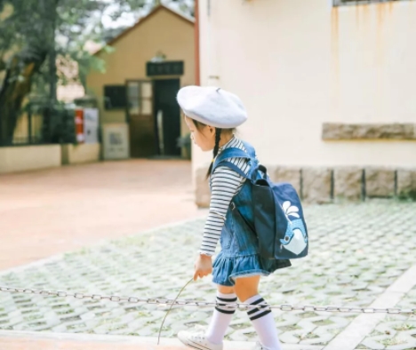 幼兒園即將開(kāi)學(xué) 親貝網(wǎng)小編為你提供一份“收心攻略”