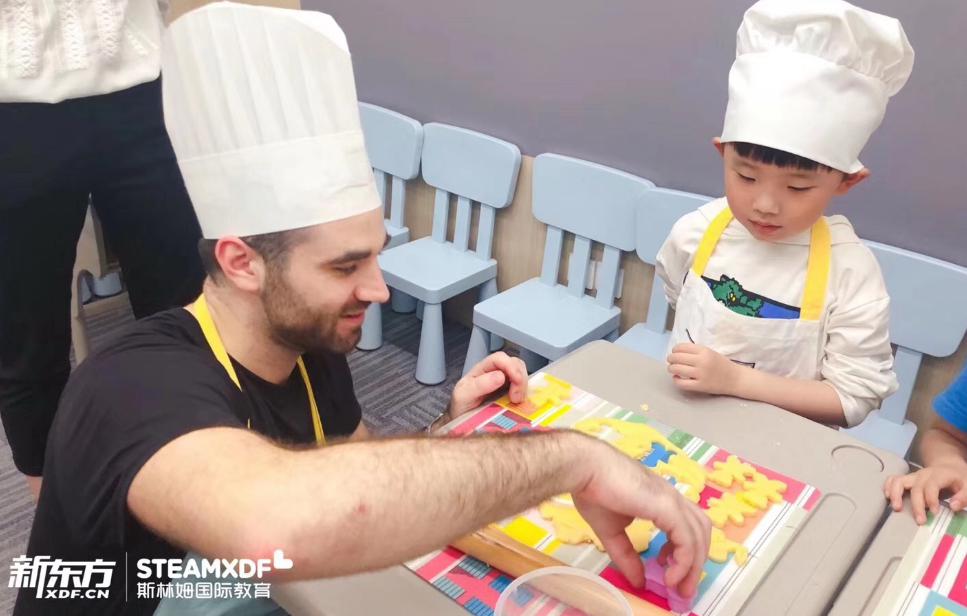 上海少兒科學(xué)培訓(xùn)課程怎么選？斯林姆引導(dǎo)孩子從生活中找科學(xué)