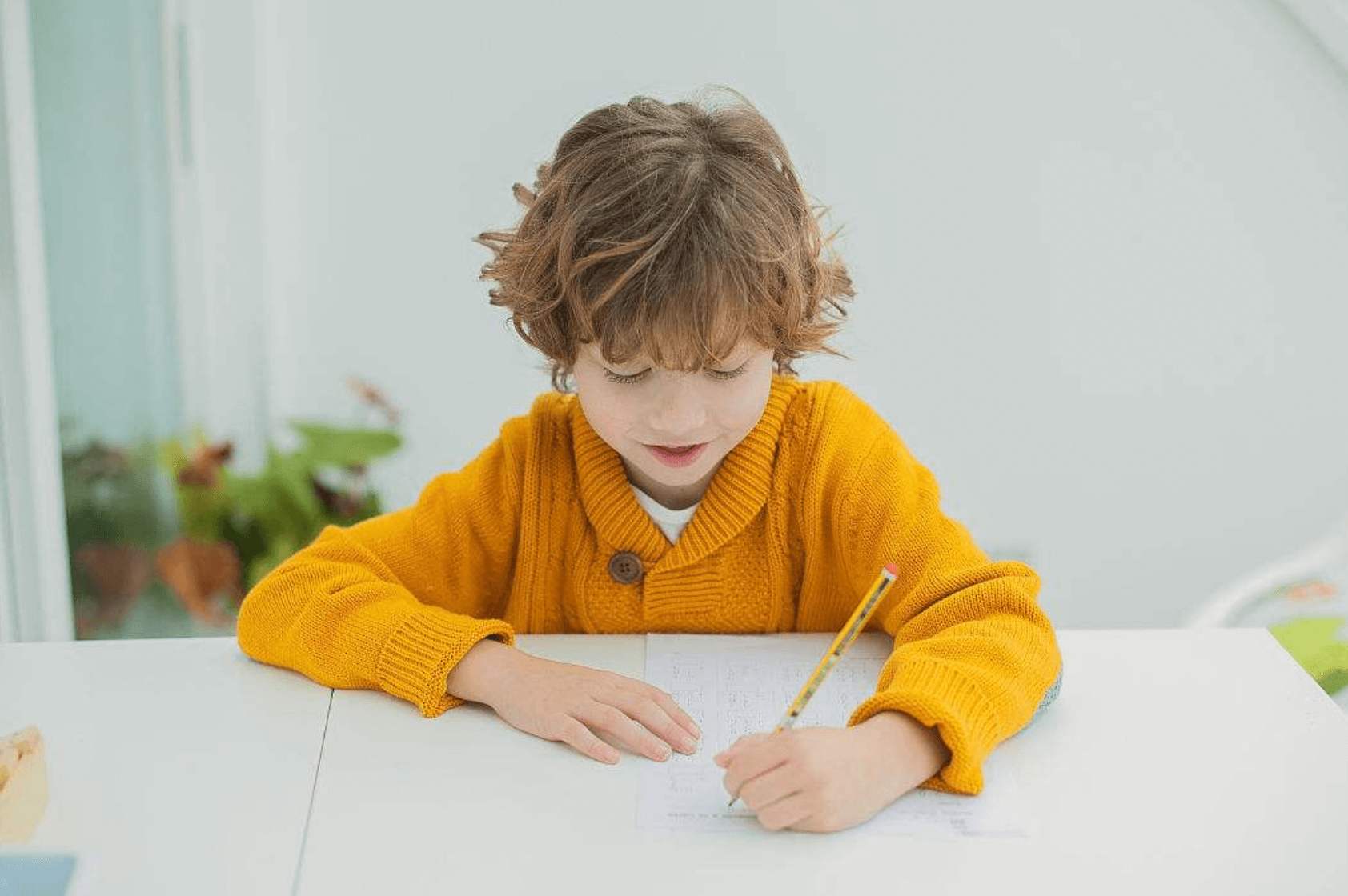 孩子左撇子，媽媽需要做些什么呢？