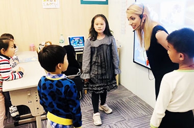 上海哪家少兒英語培訓(xùn)機構(gòu)好？在新東方斯林姆 孩子還能學(xué)到這些