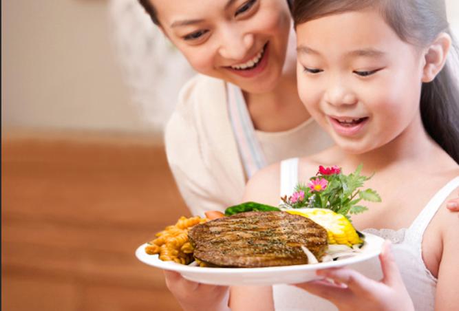 如果堅(jiān)持讓孩子吃牛排 半年后會有這三種結(jié)果