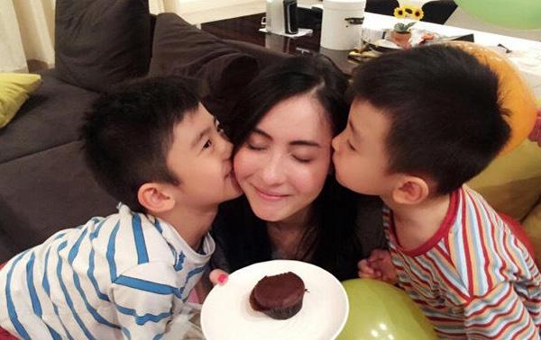 張柏芝的三兒子顏值超高，只是長(zhǎng)相令人生疑