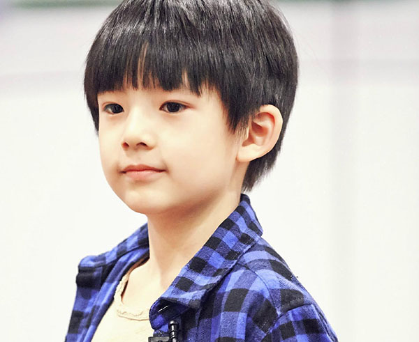 史上“最慘爸爸”潘粵明，連續(xù)七年隔空為兒子慶祝生日