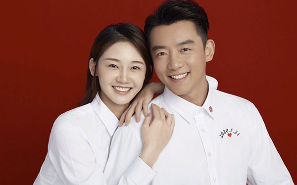 同樣是曬寶寶藝術照，為什么大家對王祖藍和鄭愷的差距這么大？