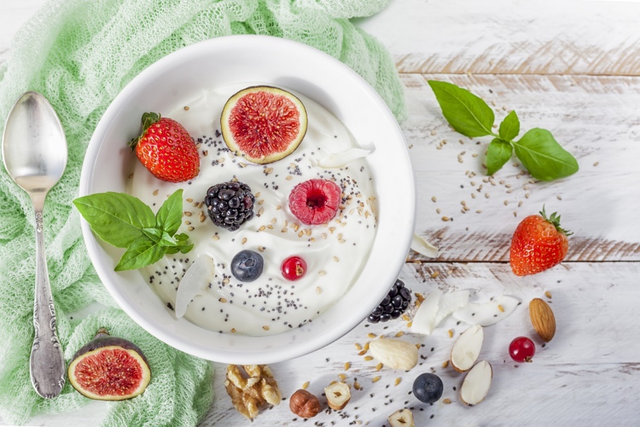 大果粒、輕養(yǎng)生、植物基……新消費時代下的酸奶變革史