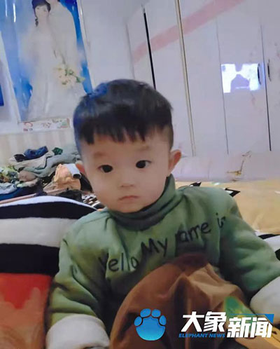 被爸爸舉高高摔進(jìn)ICU的男嬰，醫(yī)生：希望不大了