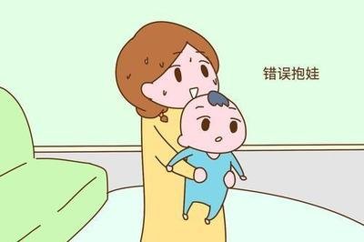 新手媽媽們重視起來，這幾種行為會導致寶寶脊柱變形！