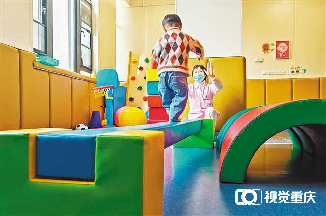 "孤獨(dú)花園"里那些溫情故事 走近這群"來(lái)自星星的孩子"