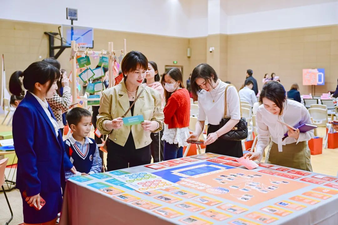 “咆哮育兒”傷害多大？三步法，控制你自己