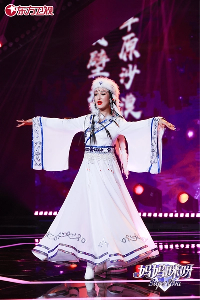 謝楠《媽媽咪呀8》上揭秘吳京育兒必學(xué)項目，初代“香妃”喚醒追劇回憶