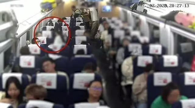 公共場(chǎng)所“熊孩子”吵鬧怎么辦？專家建議這樣做