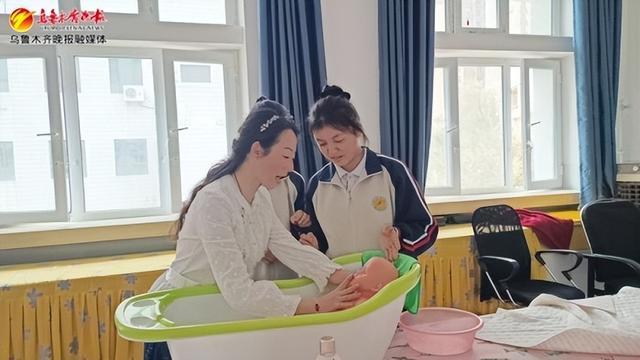 家有0-3歲幼兒需要照護(hù)，先看看專業(yè)的“哄娃”人才是如何煉成的？