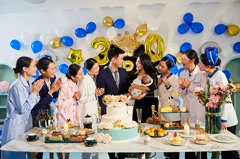 當(dāng)現(xiàn)代與傳統(tǒng)育兒觀相撞，誰來破“育兒難”的局？