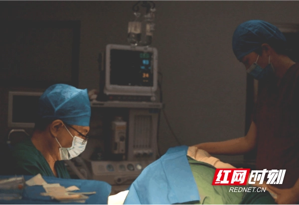 如何減輕分娩疼痛？全程無(wú)痛分娩給予溫柔呵護(hù)