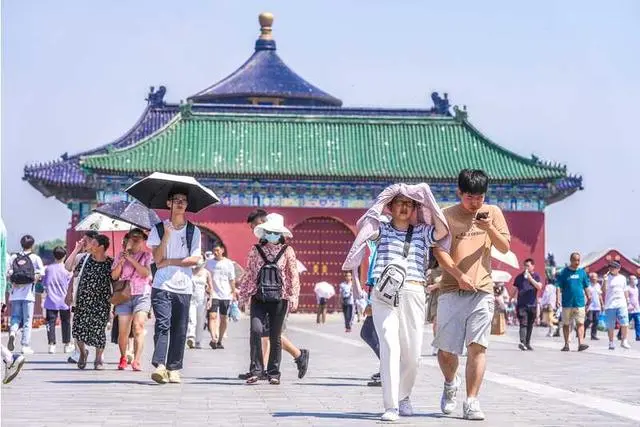 夏季除了預(yù)防熱射病，還要警惕熱傷風(fēng)