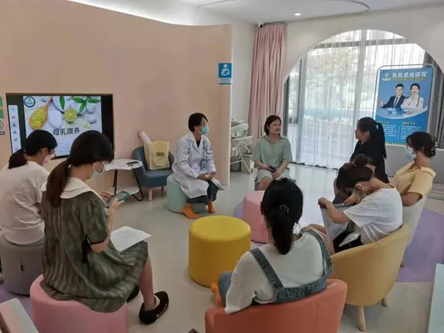 重返職場的孕媽該如何進(jìn)行母乳喂養(yǎng)？這幾點(diǎn)要注意