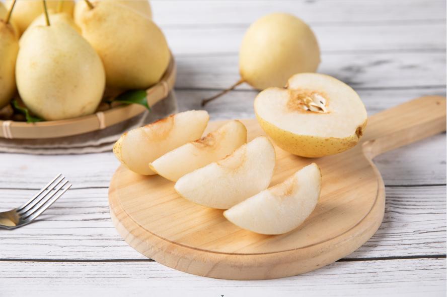 入秋后記得常吃“四大”潤肺食物！防秋燥，少生??！