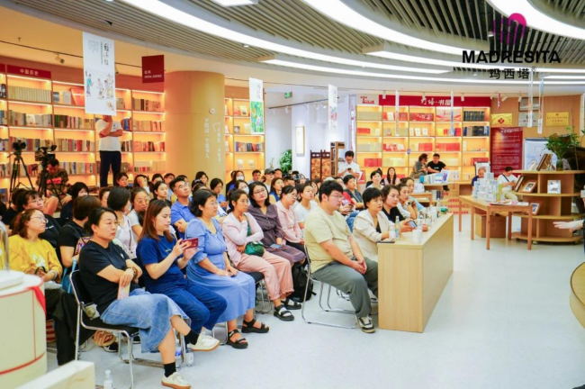 瑪西塔牽手兒科權(quán)威專家在青島舉辦育兒公益講座