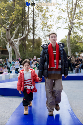 絨化秋冬，Mini Bala貼了貼南京紅山森林動(dòng)物園