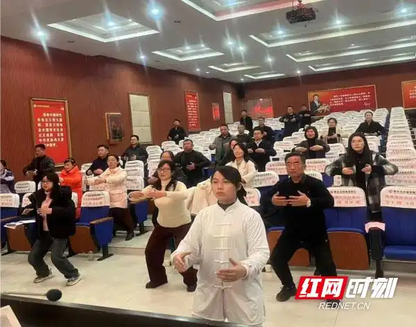 衡東縣：全民齊練“八段錦”，中醫(yī)養(yǎng)生促健康