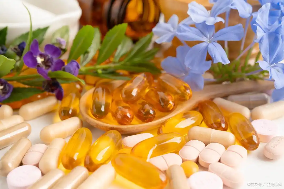 從“免費雞蛋”到“AI老中醫(yī)”——叫停保健品“坑老”套路勢在必行