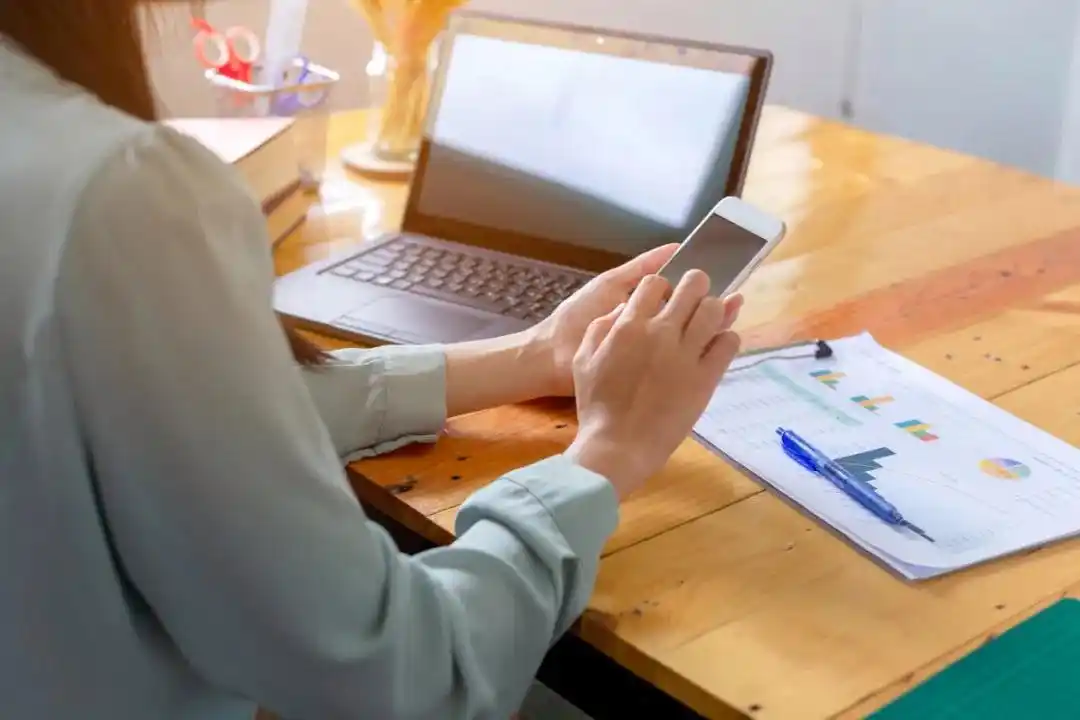 快停下！這 4 個(gè)生活習(xí)慣容易引起血栓，很多人都有！