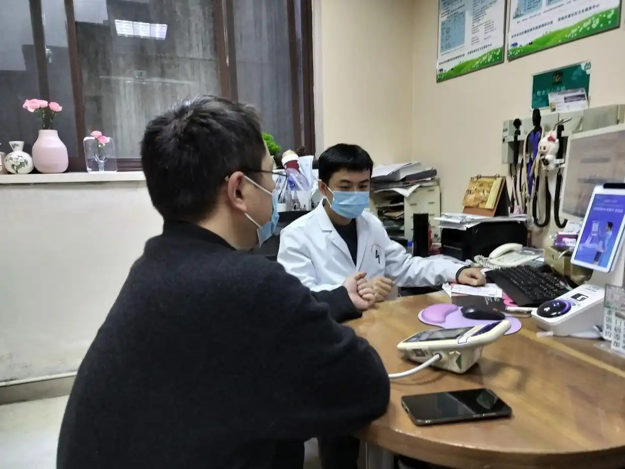 寒潮來(lái)襲，血壓“鬧脾氣”！高血壓人群冬季控壓攻略請(qǐng)收好